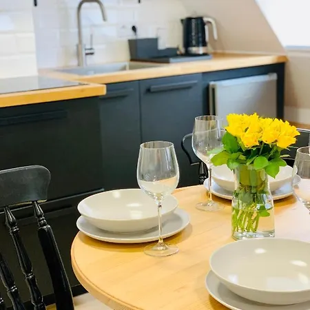 Dwupietrowy Rodzinny W Centrum Miasta Z Darmowym Parkingiem Pod Zlotym Lwem V * クウォツコ