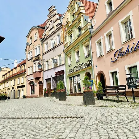 Dwupietrowy Z Dwoma Sypialniami ,salonem I Darmowym Parkingiem W Centrum Miasta Pod Zlotym Lwem 5 * 克沃兹科