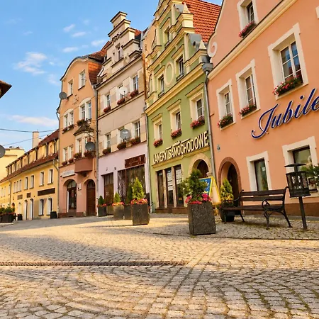 Dwupiętrowy Rodzinny W Centrum Miasta Z Darmowym Parkingiem Pod Złotym Lwem V * Kłodzko