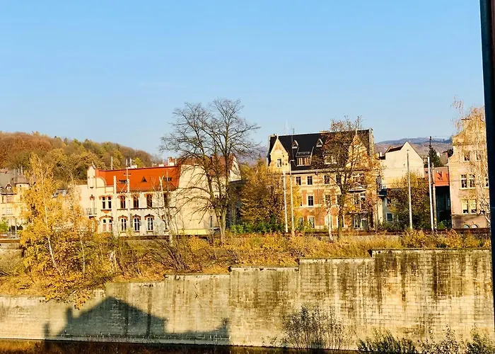Dwupietrowy Z Dwoma Sypialniami ,salonem I Darmowym Parkingiem W Centrum Miasta Pod Zlotym Lwem V * Kłodzko